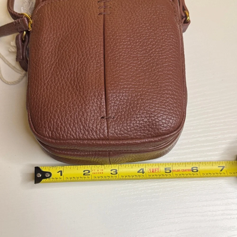 American Leather Co. Cleveland Mini Crossbody bag In Pebble Leather.